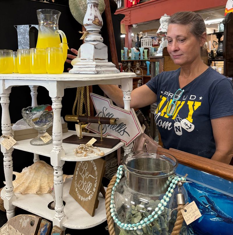 Visalia Vintage & Antiques (Visalia)
