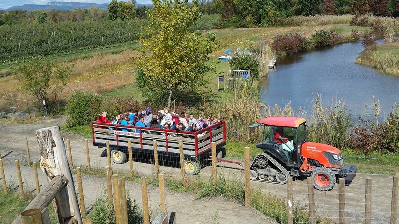 Hurds Family Farm (Clintondale)