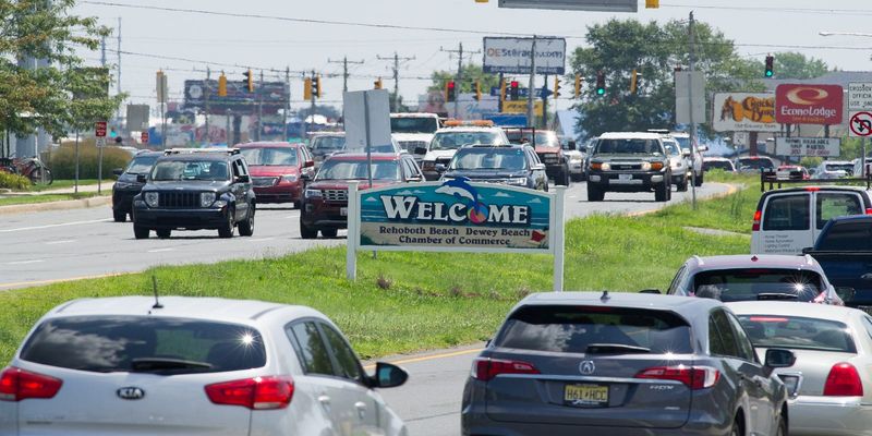 Coastal Gridlock: When Beach Roads Become Parking Lots