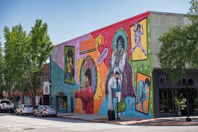 Atlanta's Cultural Scene Balanced by Congestion