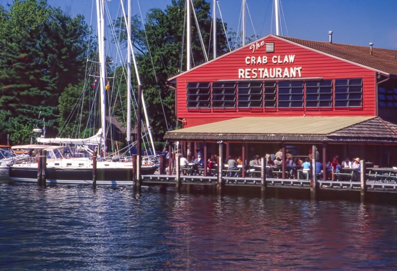 The Crab Claw Restaurant – St. Michaels