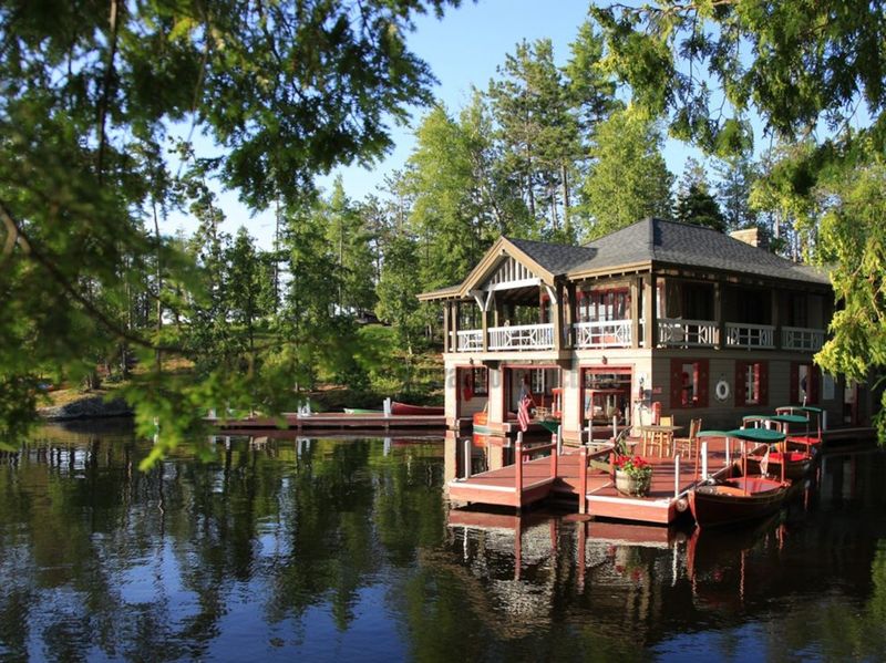Nature and Leisure in Victorian Style
