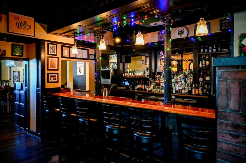 Classic Old-School Tavern Atmosphere That Feels Like Home