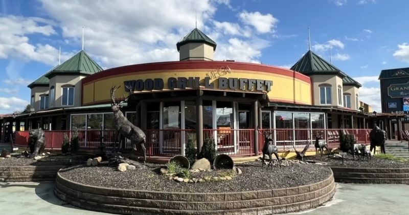 Full-Day Dining Convenience