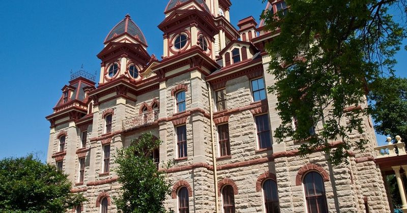 Reading the Walls, Not Just the Tales