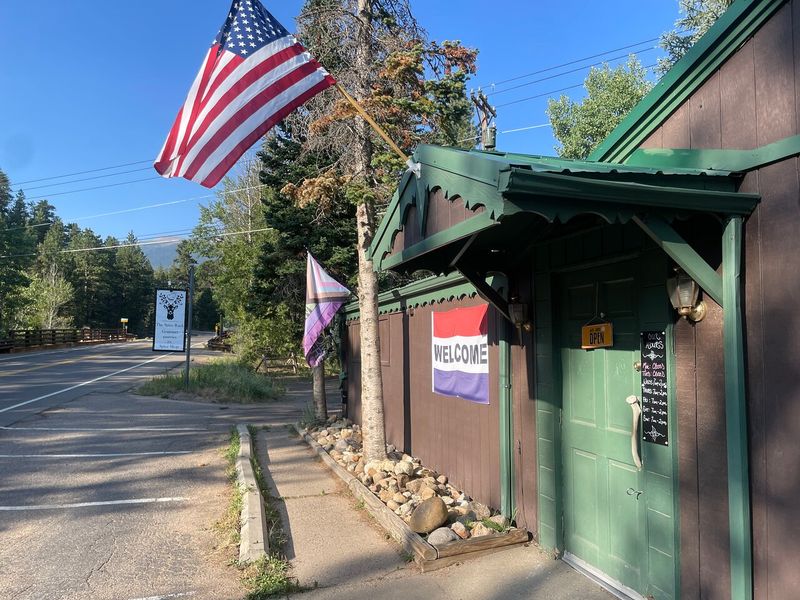 Visitor Information - Location, Hours, and Tips