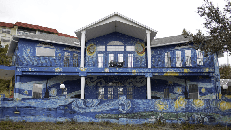 Mount Dora's Starry Night Mural