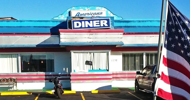 Americana 50's Diner – Holiday