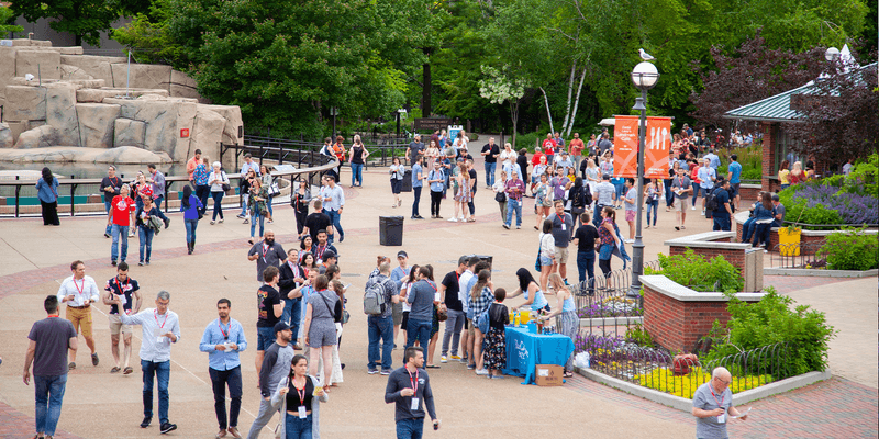 Lincoln Park Zoo's Zany Zoo-goers