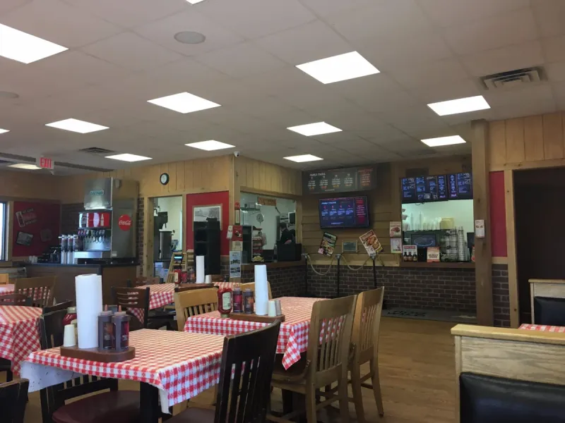 Hog Wild Pit Bar-B-Q – Topeka