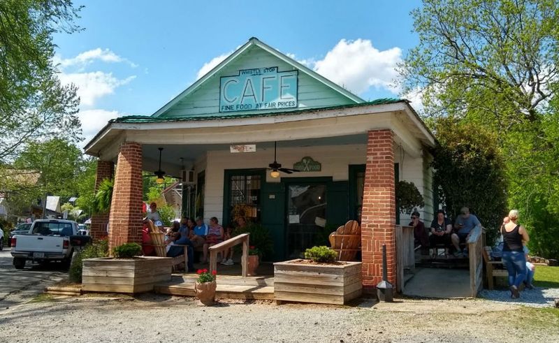 Authentic Southern Atmosphere