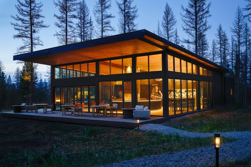 Architectural Immersion in Nature