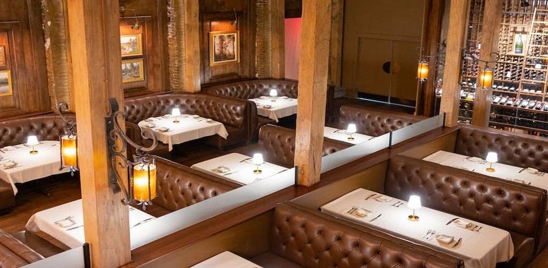 Insider Tips for the Perfect Poogan's Experience