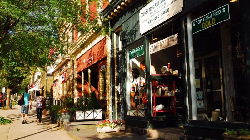 The Thrill of Discovery in Charming Mountain Settings
