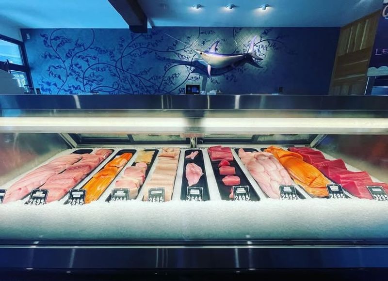 Blue Water Seafood Market & Grill (San Diego)