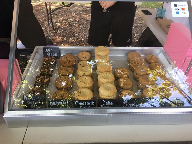 Foxship Bakery (Chicago, online/pickup)