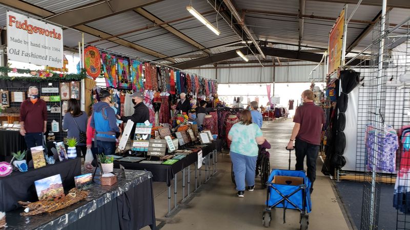 Mesa Market Place Swap Meet – Mesa
