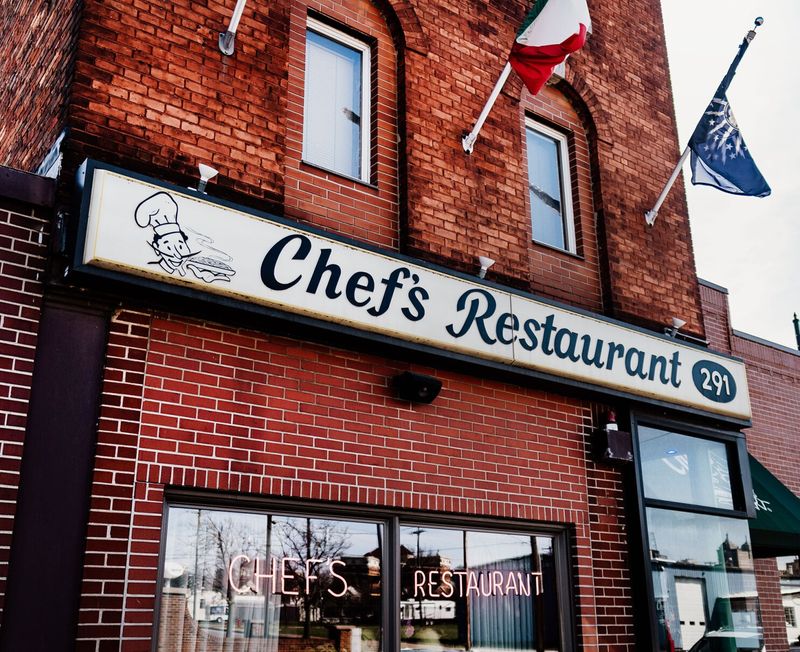 Chef's Restaurant – Italian Comfort Food Legend