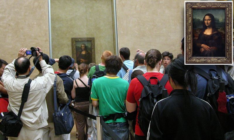 Mona Lisa: A Smile Lost In A Sea Of Phones