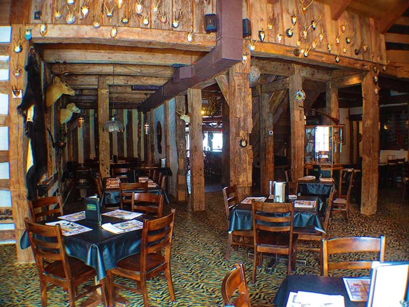 A Cozy Supper Club Atmosphere