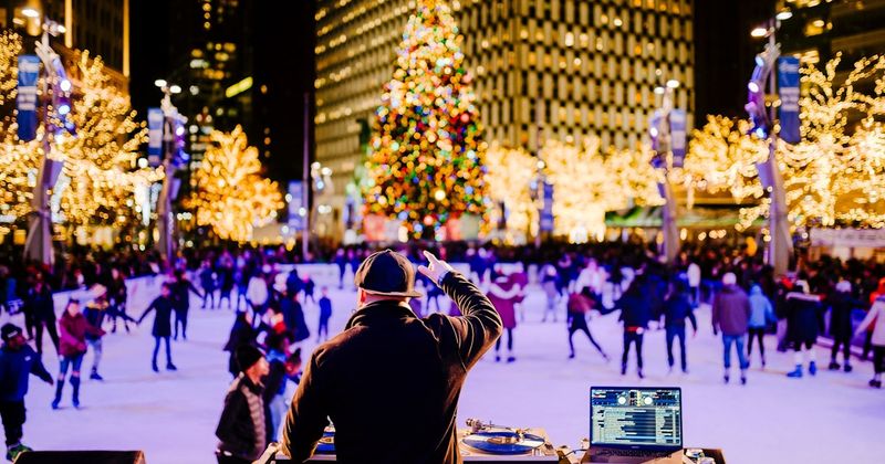 The Festive Lights of Detroit