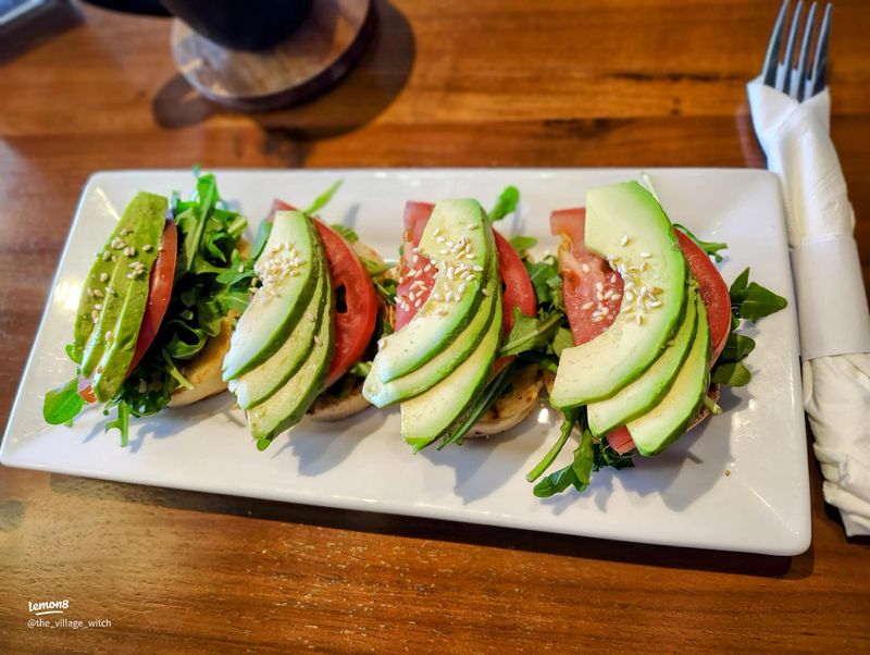 Fusion with Global Flavors