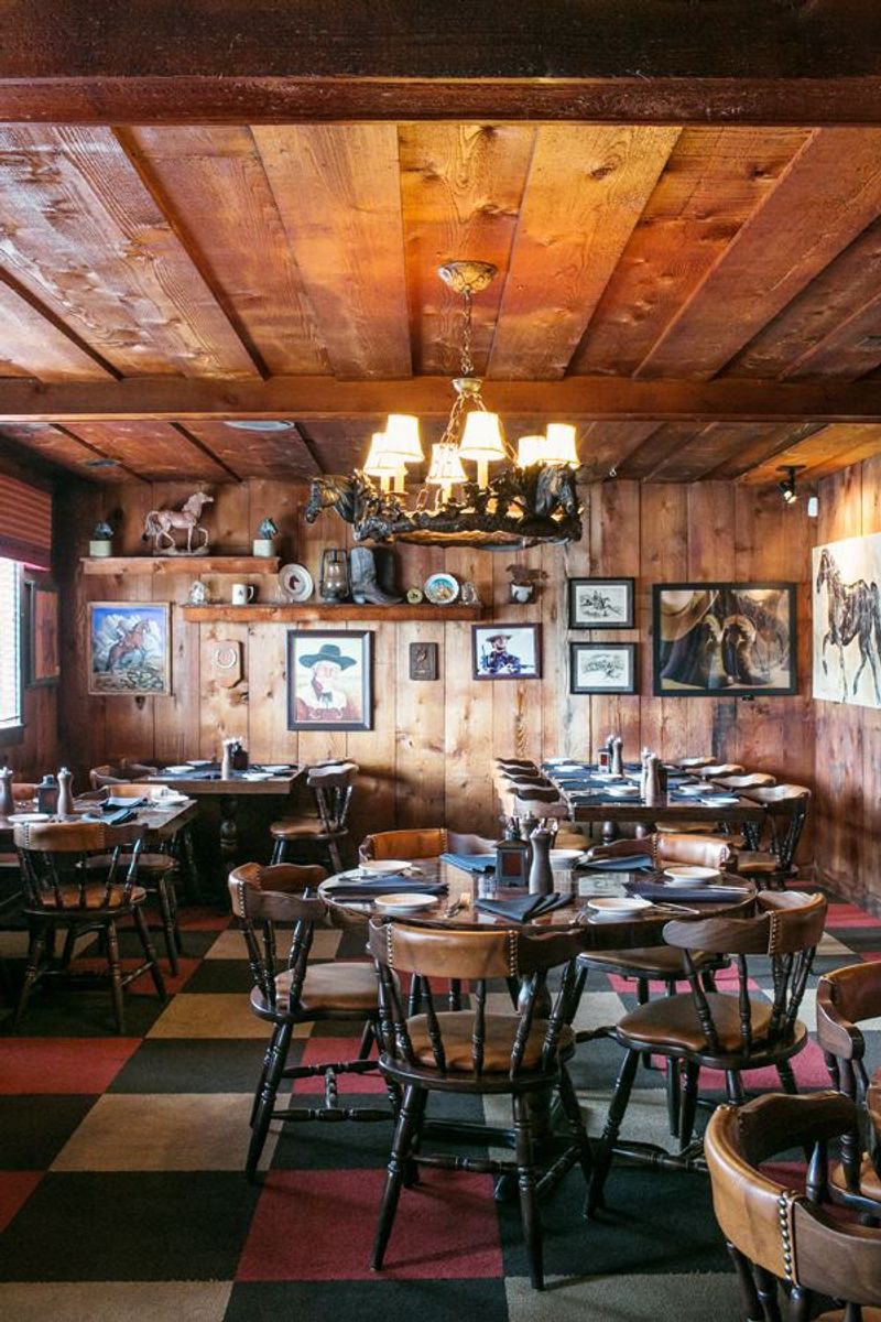 Walt's Hitching Post (Cincinnati Area, in Fort Wright, KY)