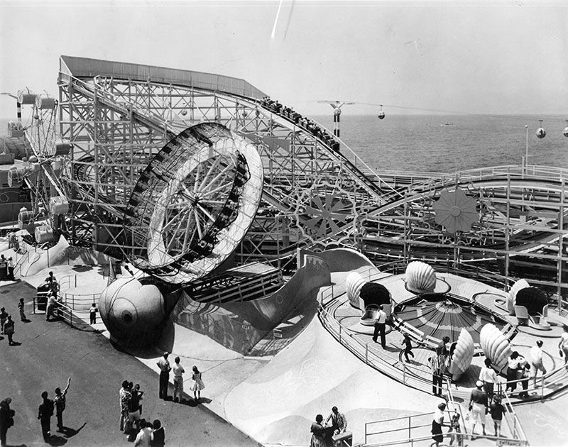 Hook: A Surf-Sprayed Ghost