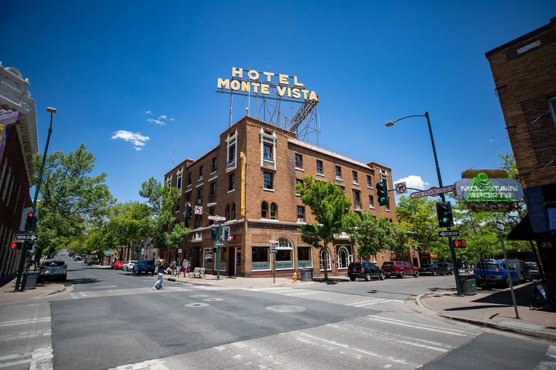 The Bank Robber and The Dancing Couple