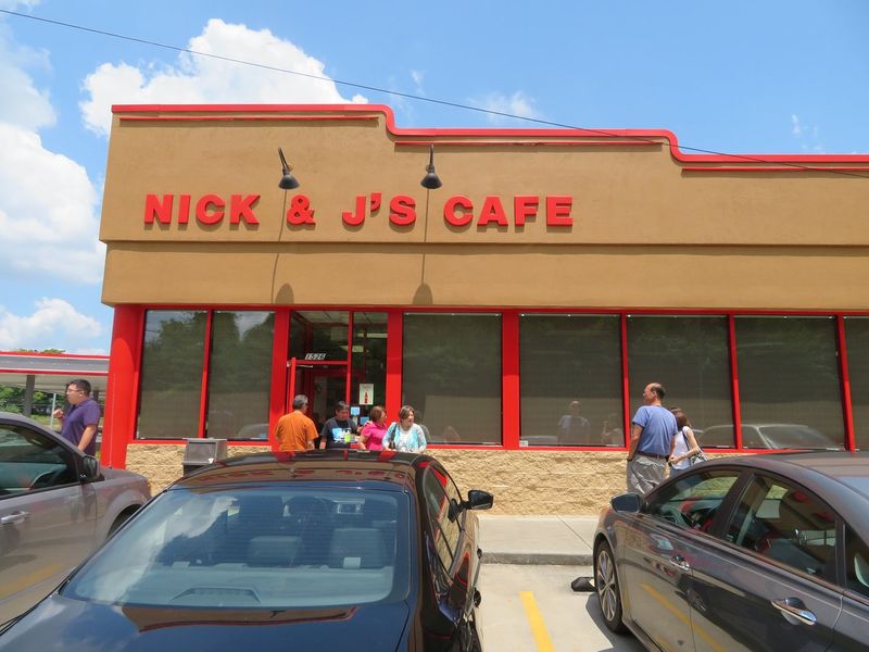 Nick & J's Cafe
