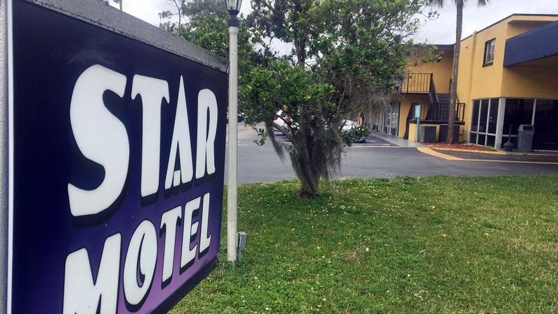 Florida’s Haunting Motel Tale: Setting the Scene
