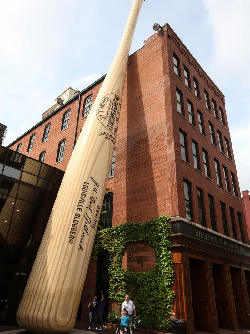 World’s Largest Bat at Louisville Slugger Museum & Factory