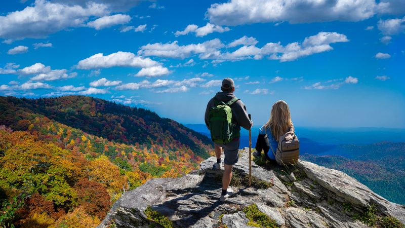 Blue Ridge Mountains: Crowds in a Natural Retreat