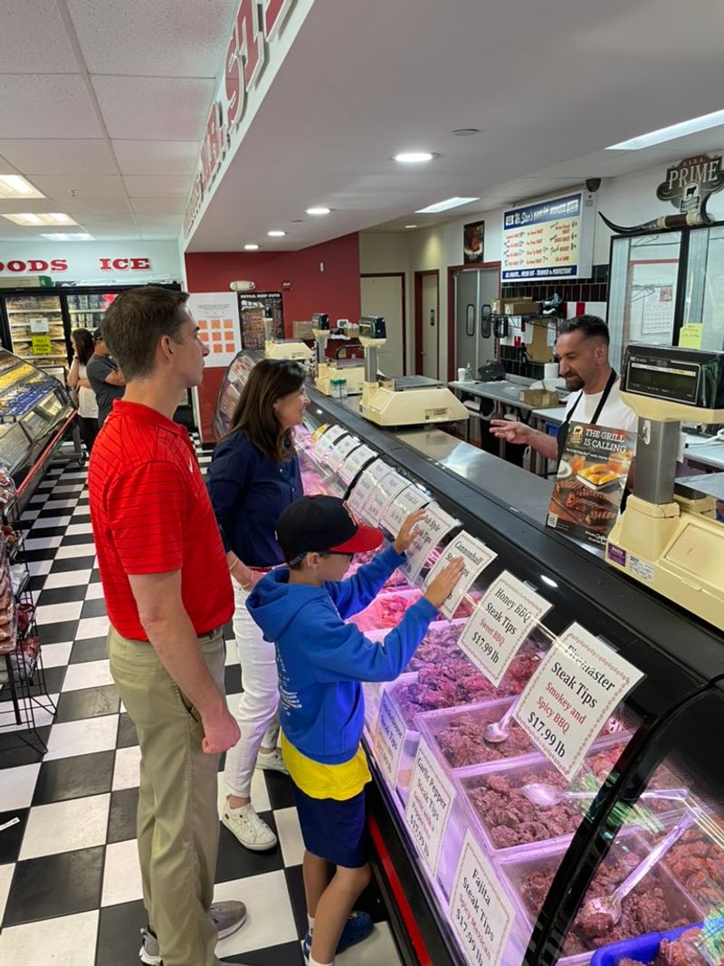 Mr. Steer Meat & Grocery, Londonderry