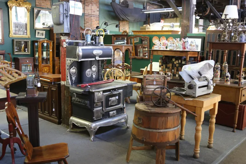 Olde Engine Works Market Place (Stroudsburg)