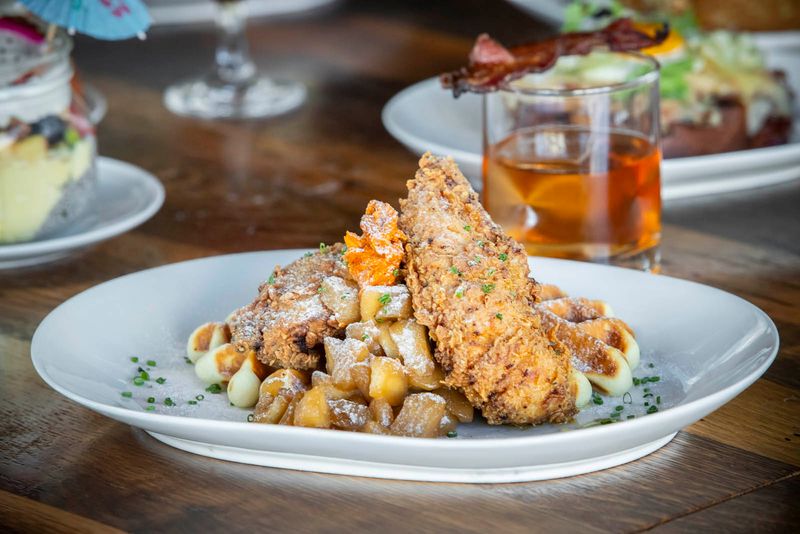 The Pearl Restaurant, Tavern & Oyster Room (Columbus - Short North)