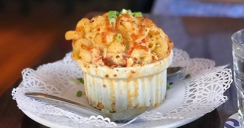 The Famous Lobster Mac & Cheese