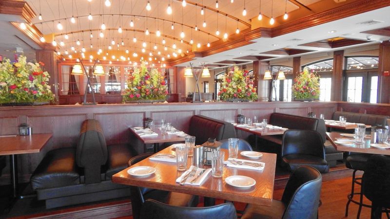 Beelow’s Steakhouse (Lake Zurich, IL)
