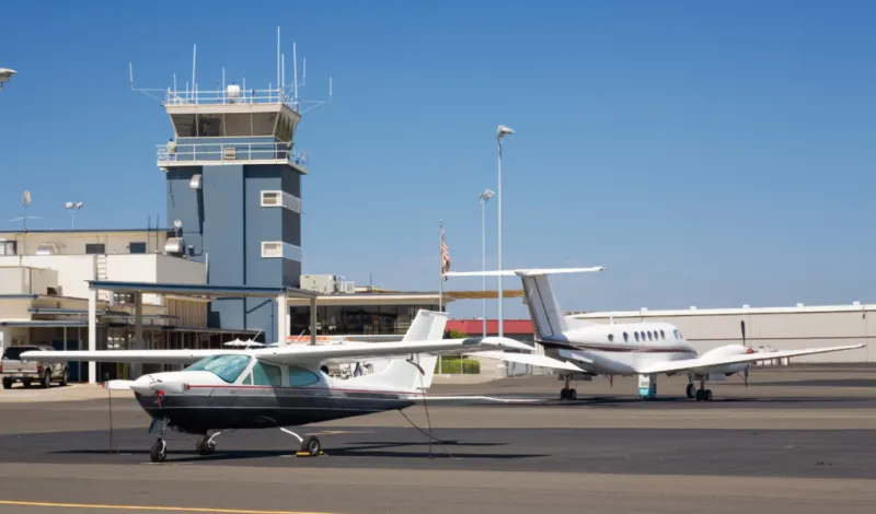 Why Small Airport Mix?Ups Can Cut Fares