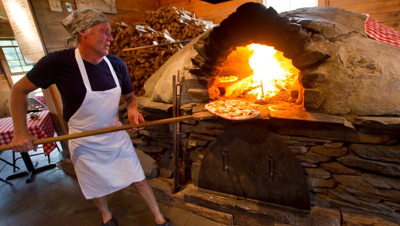 Piecasso Pizzeria & Lounge, Stowe
