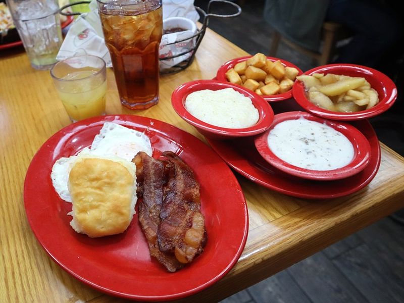 Famous Apple Fritters