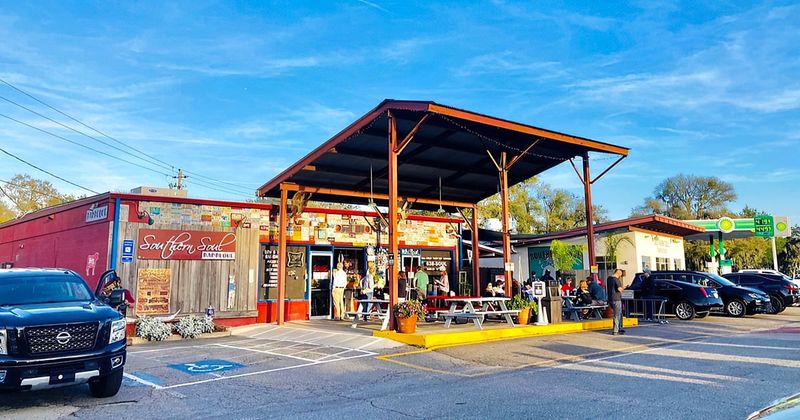 A Converted 1950s Gas Station With Serious Character