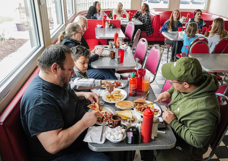 More Than a Meal: The Fleetwood Diner Experience