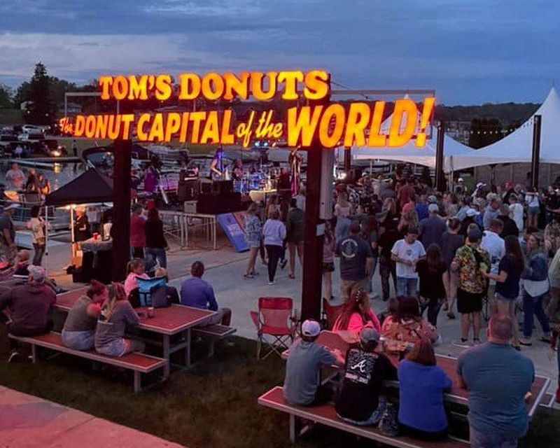 Tom's Donuts in Angola: Lake Country Favorite