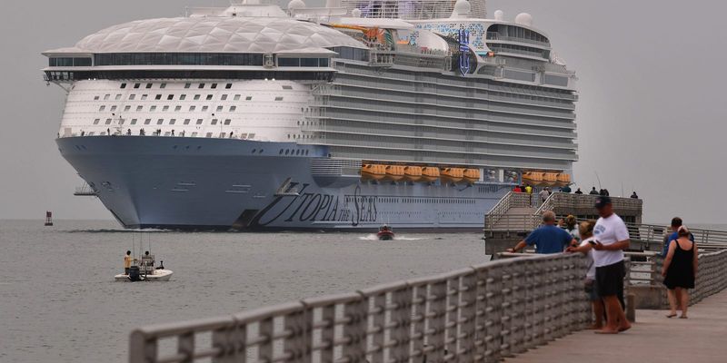 Cruise and Port Conditions