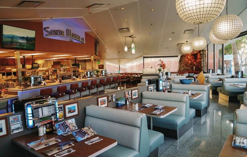 Marty's – The Veggie Diner That Rewrote The Comfort Food Rules