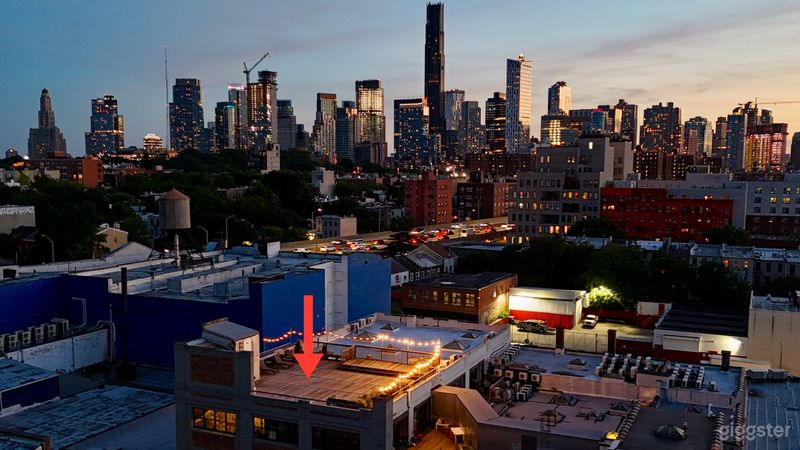How Tourists End Up on Rooftops