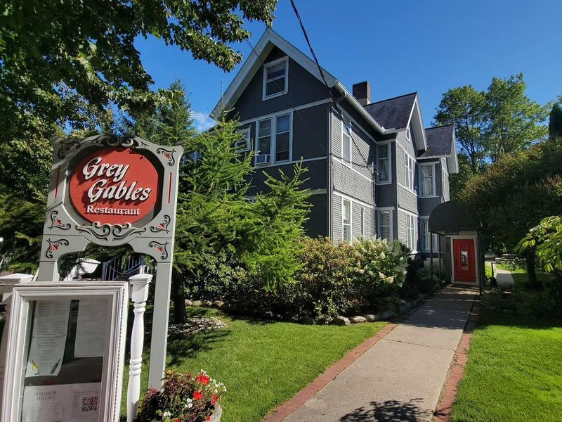 Grey Gables Inn Restaurant