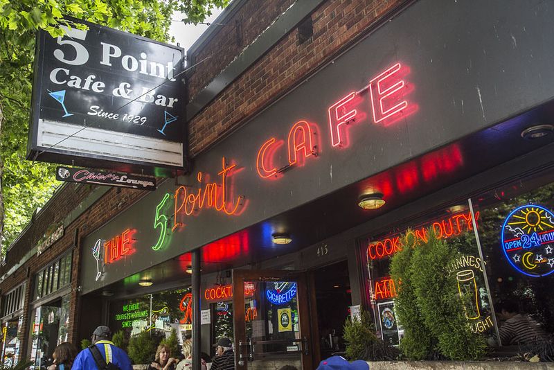 The 5 Point Café (Seattle, Belltown)