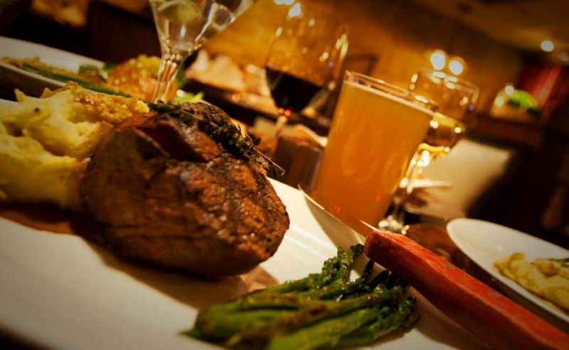 Prime Rib That Steals the Show
